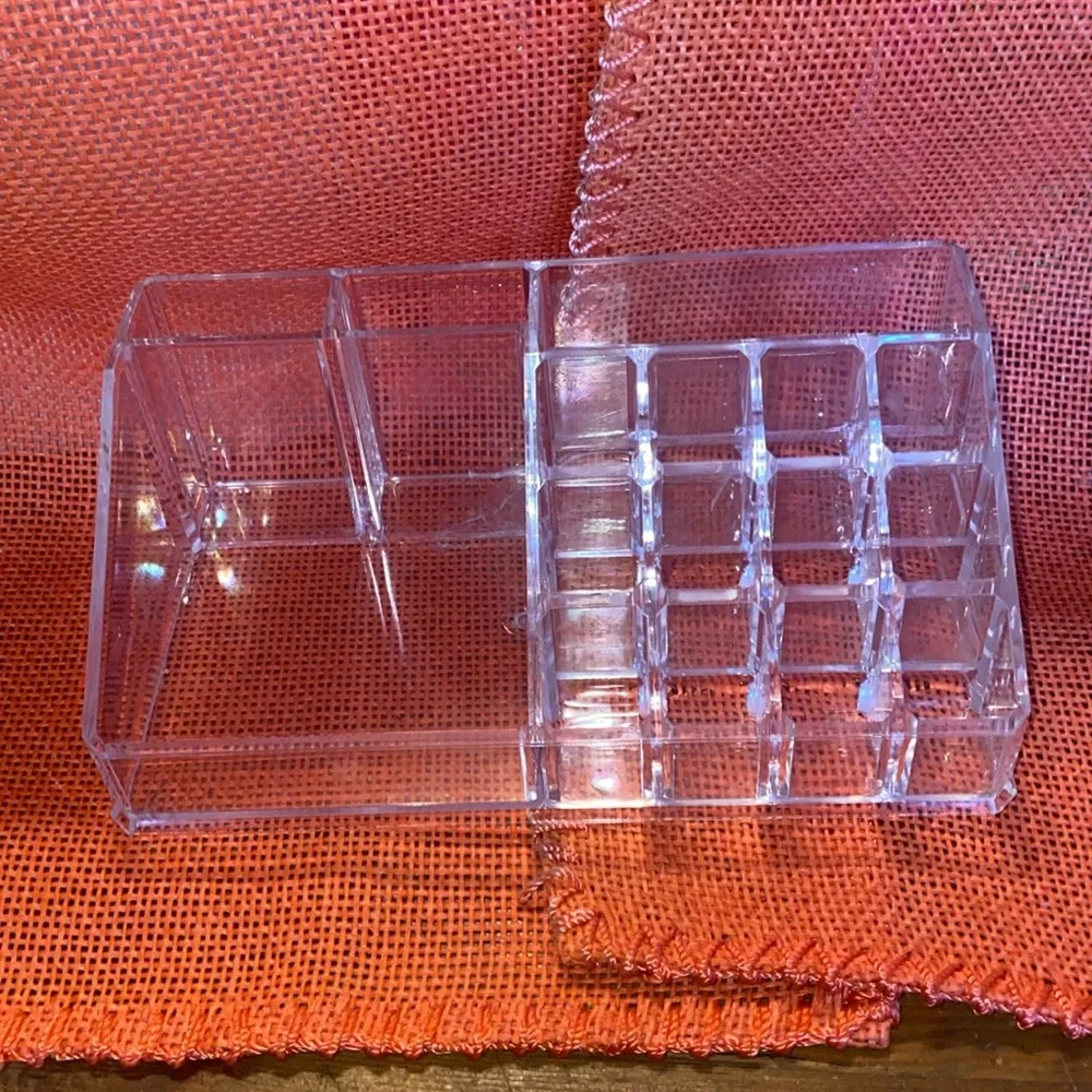 Make up/ lipstick organizer